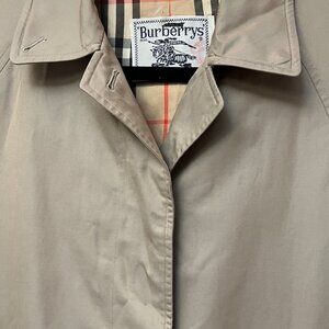 Vintage Burberrys' London Trench Coat - Classic Nova Check Lining